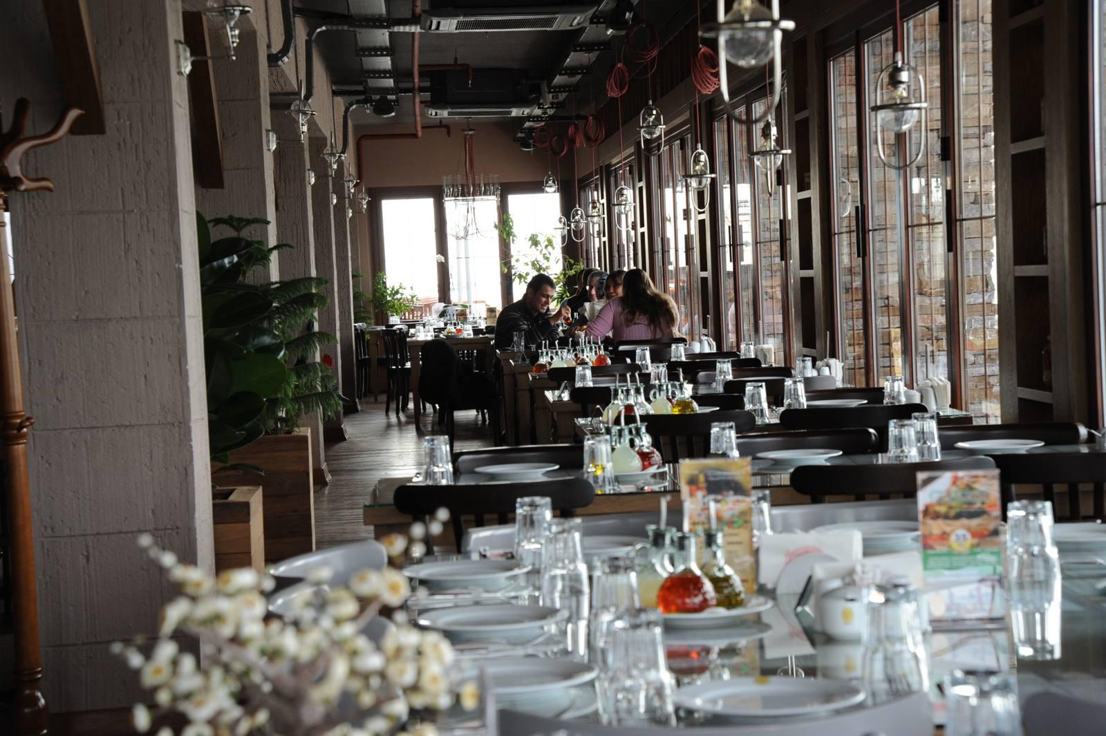 Engagement dinners in Istanbul